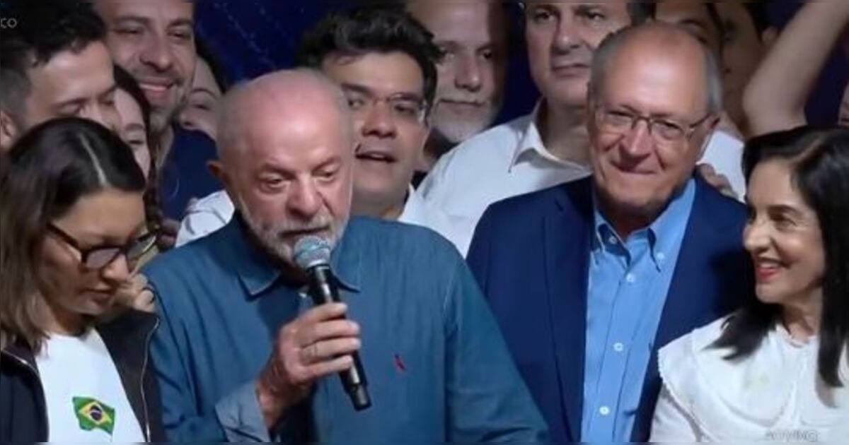 Lula critica plataformas digitais e anuncia mudanças no governo