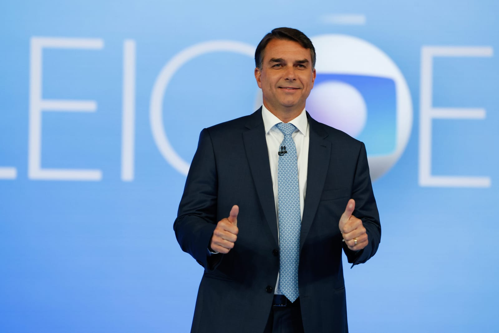 PF cancela passaportes de Flávio Bolsonaro após fim de prazo de entrega