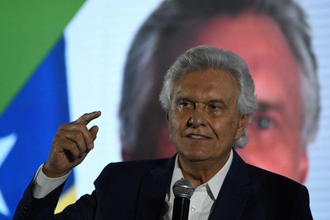 Caiado propõe fechar estatais e cortar incentivos fiscais