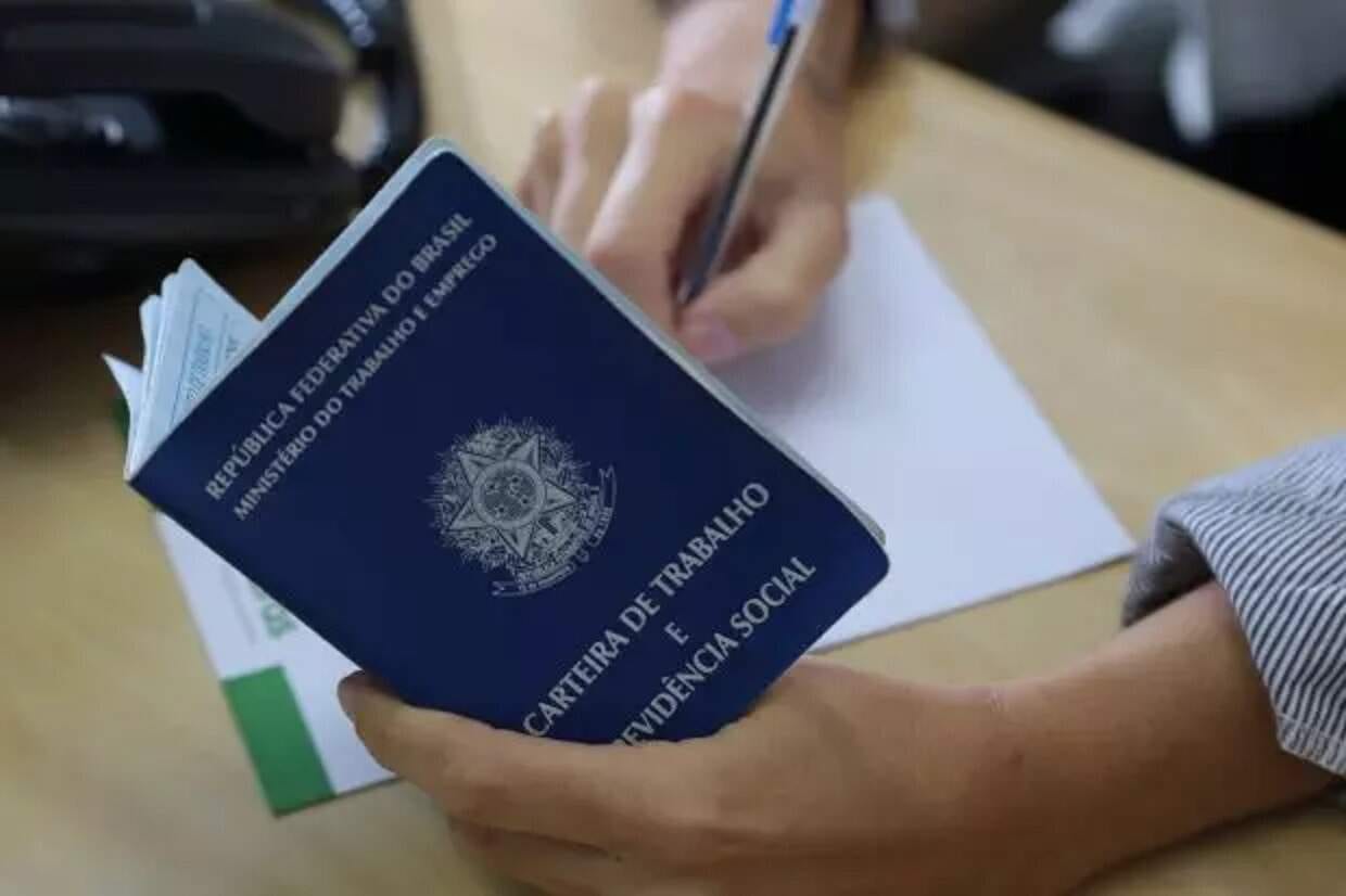 RS fecha agosto com déficit de 1.611 empregos formais