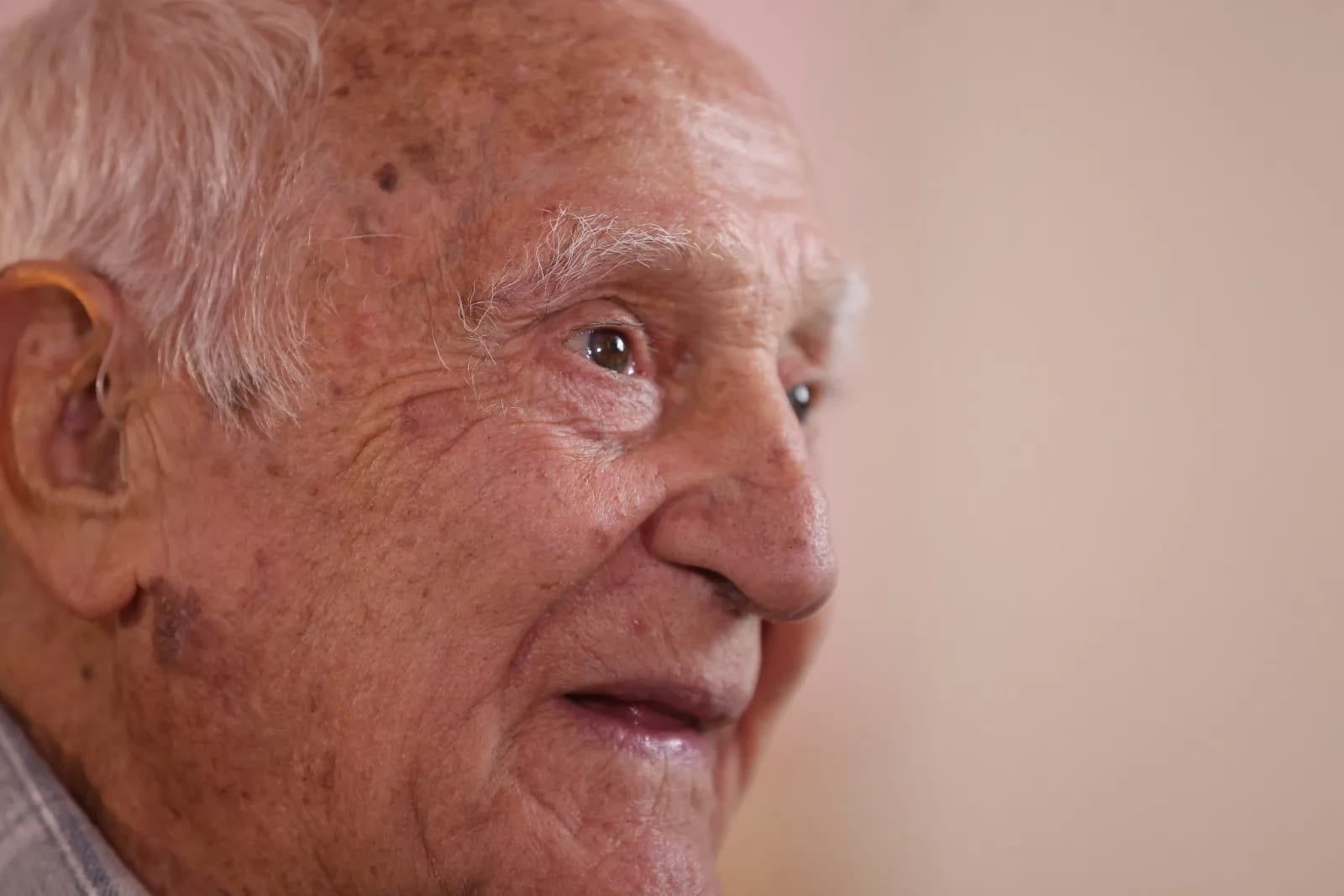 Documentário sobre fotógrafo que salvou a memória da ditadura uruguaia estreia em Porto Alegre