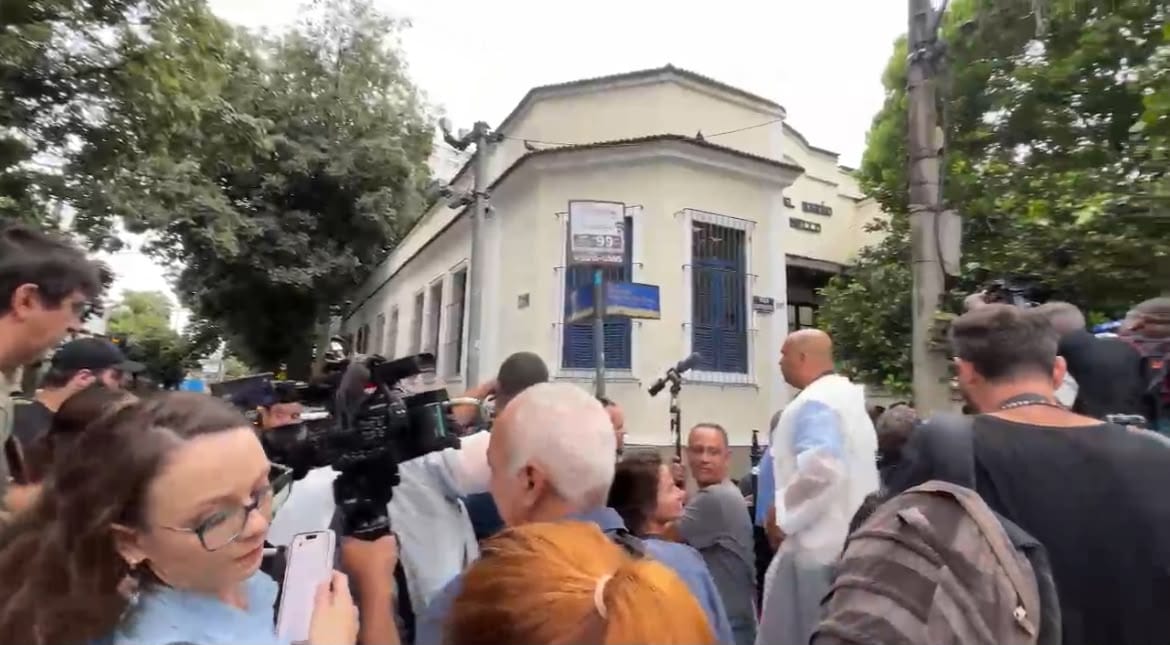 EM VÍDEO: Grupo Arauto acompanha votos de Flávio Bolsonaro e Lula
