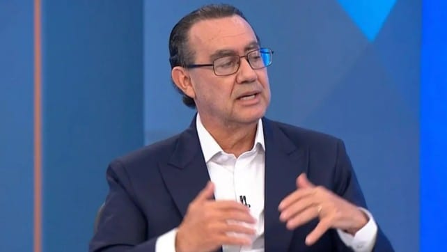 Augusto Cury é o bom velhinho da corrida presidencial