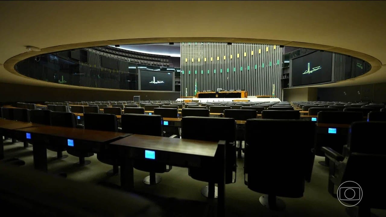 Nova configuração da Câmara dos Deputados: comparação com 2022