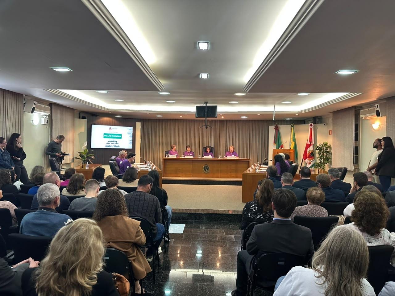 Vereadores por um Dia da Melhor Idade apresentam indicações em sessão na Câmara de Flores da Cunha