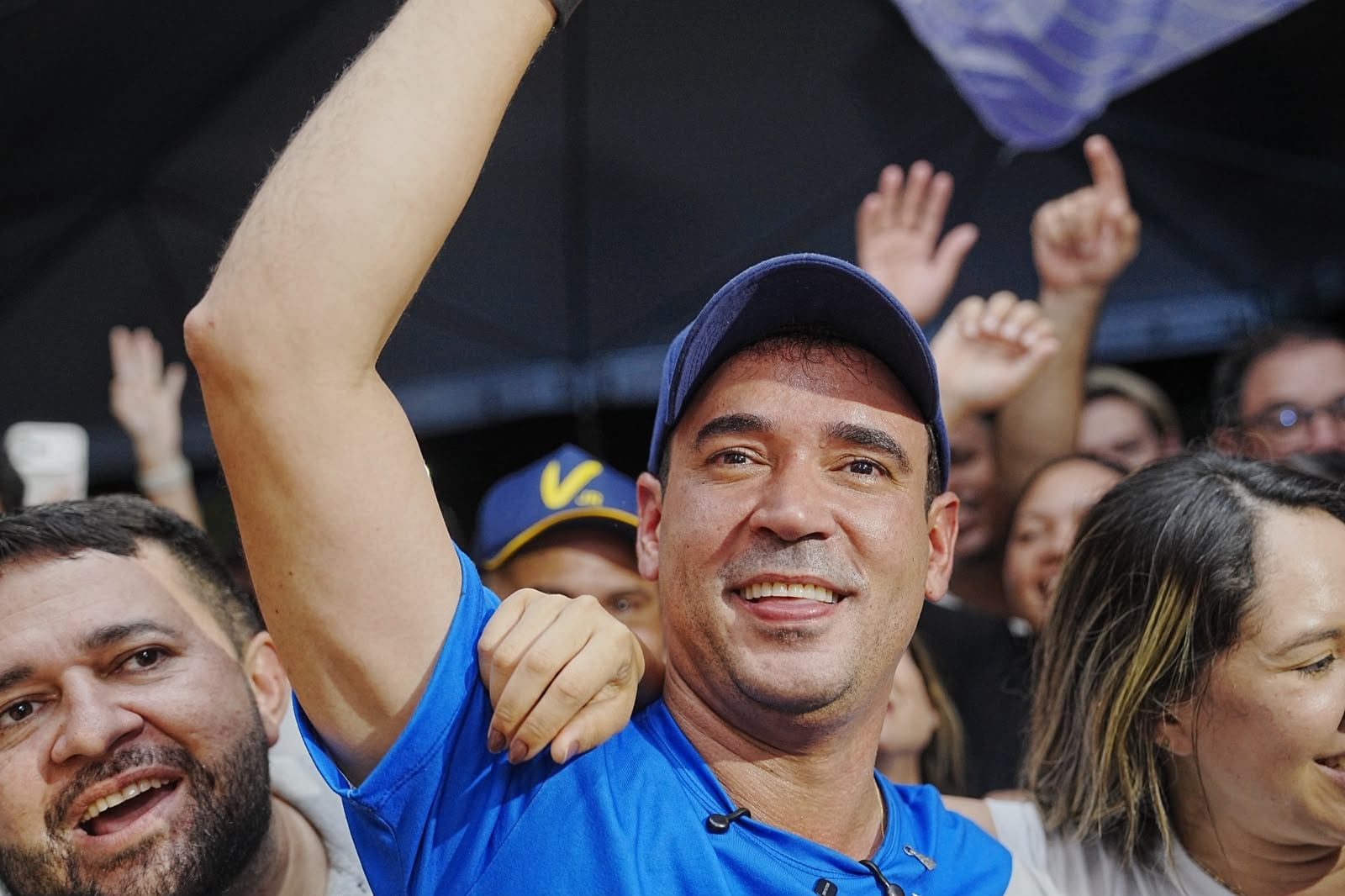 Vicentinho vai ao segundo turno com 43,94% e 372.848 votos