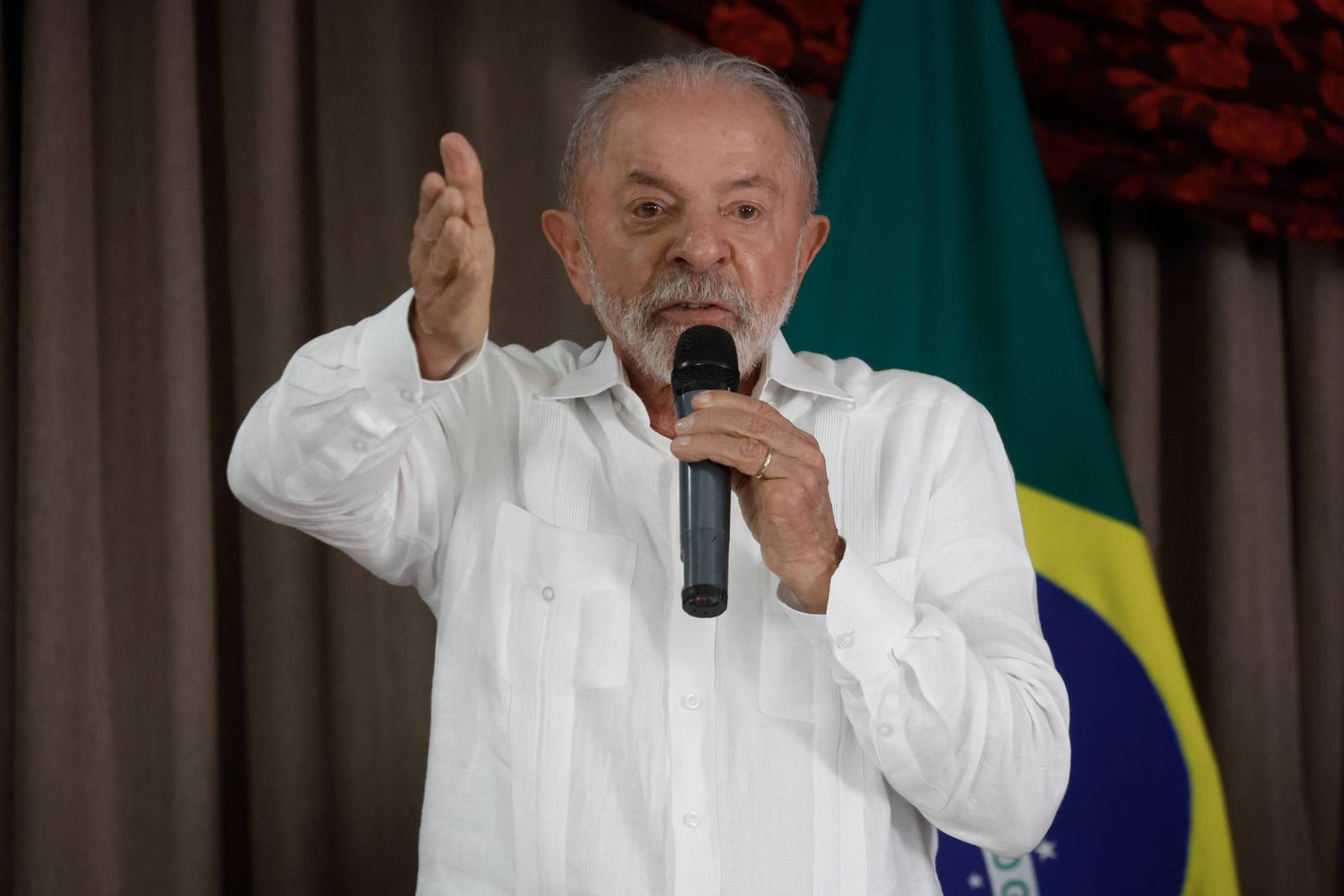 Vitória de Lula está condicionada a tirar luta política da guerra cultural