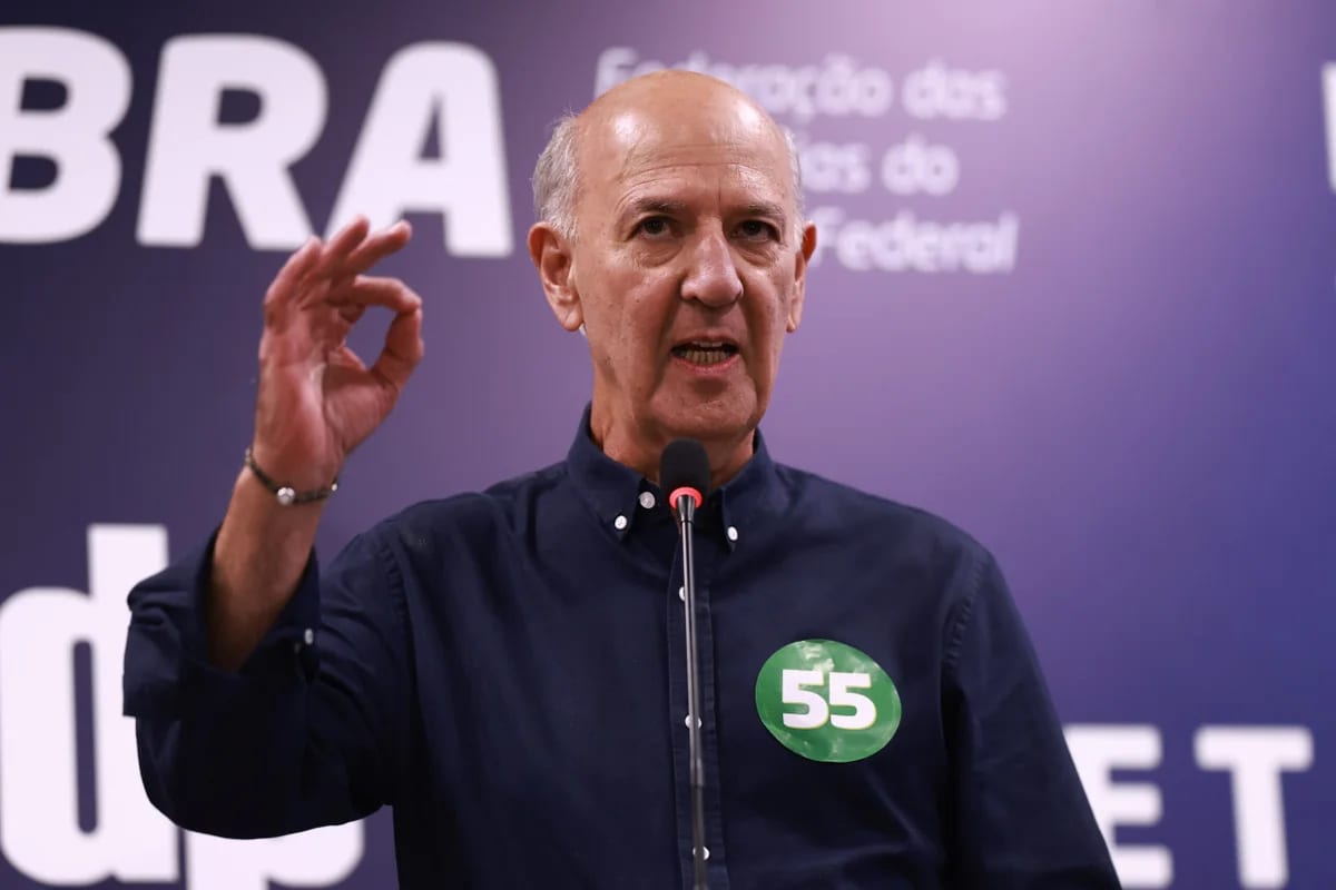 Arruda promete cortar R$5 bilhões em gastos no primeiro ano se eleito