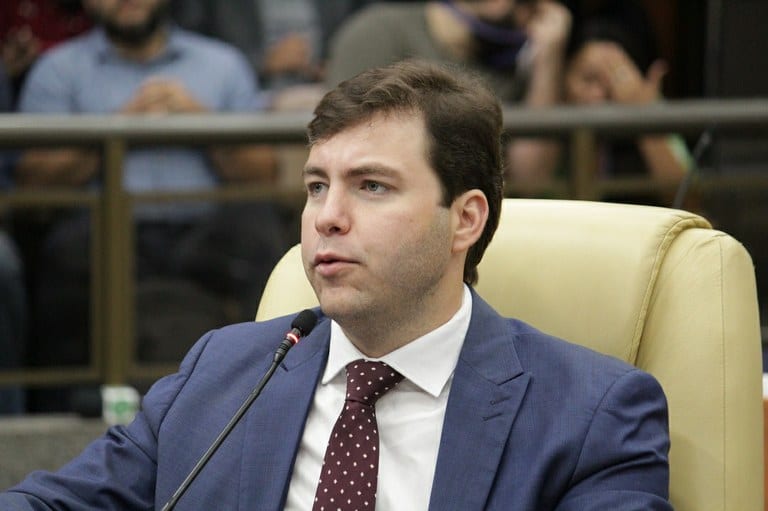 Câmara mantém texto de Kitão e proíbe corte de energia em unidades de saúde