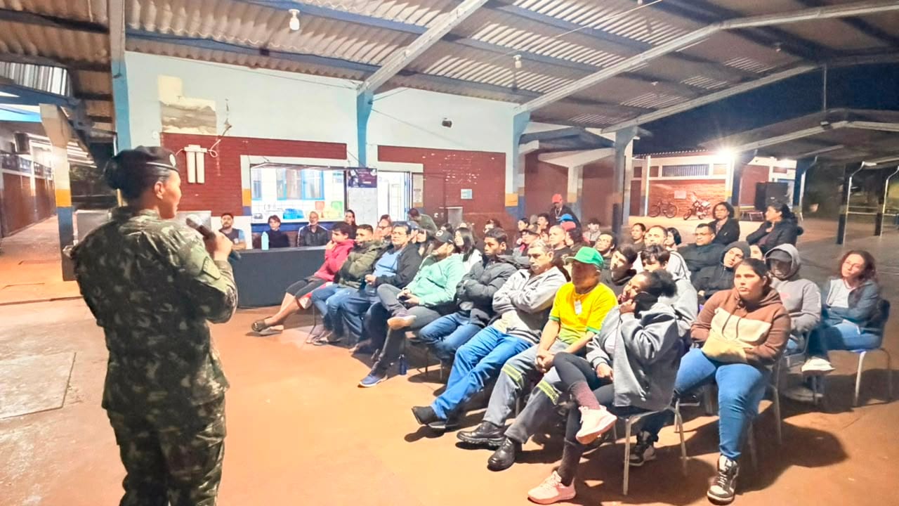 Prefeitura de Dourados leva projeto EJA em Movimento à Escola Armando Campos Belo