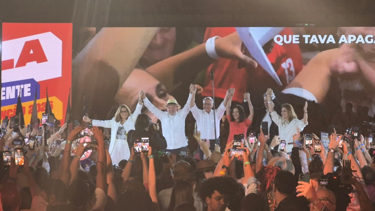 Lula é oficializado como candidato à reeleição pelo PT