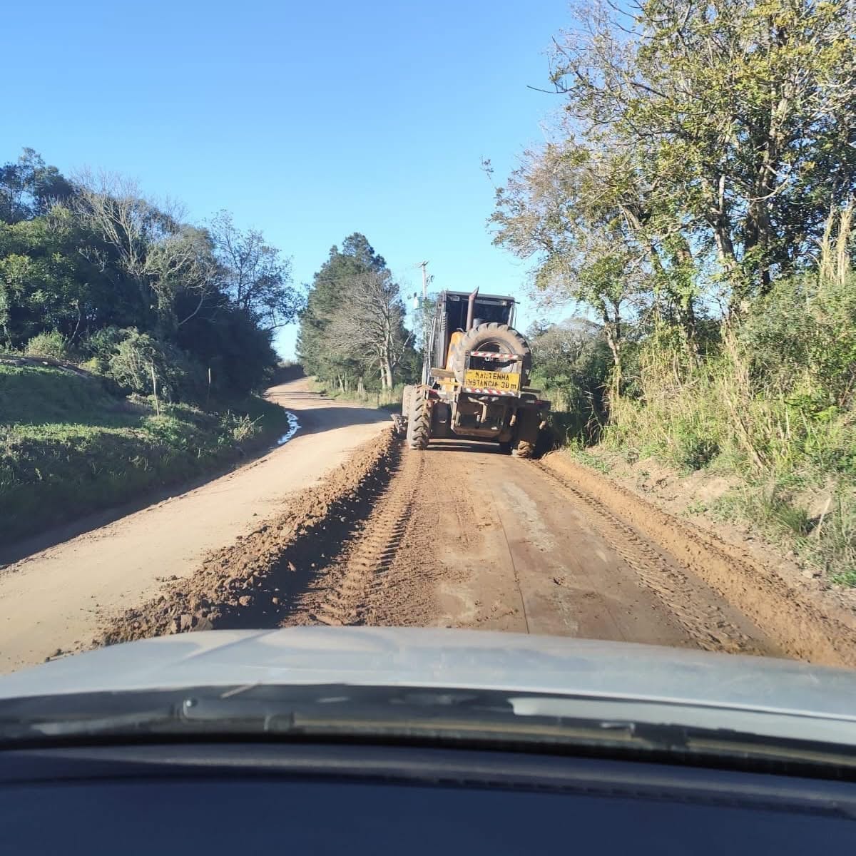 Prefeitura de Canguçu intensifica recuperação de estradas do interior após período de chuvas