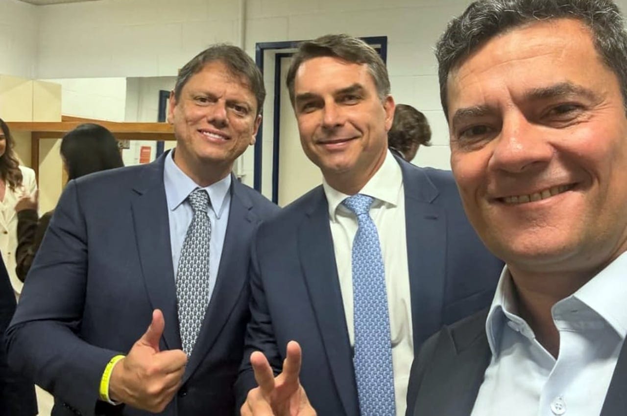 Governador eleito do Paraná marca presença no último debate presidencial na TV