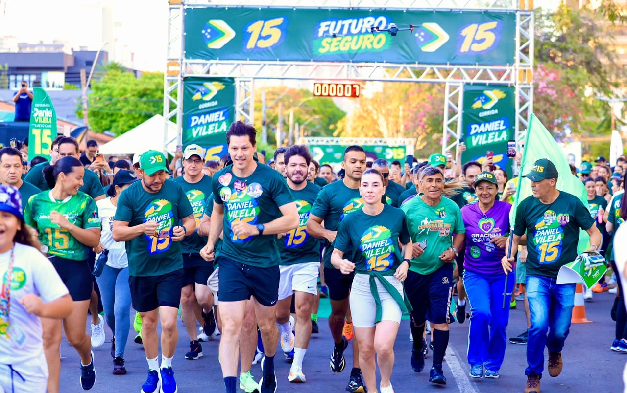 Corrida em Goiânia reúne cerca de 700 pessoas com Daniel Vilela