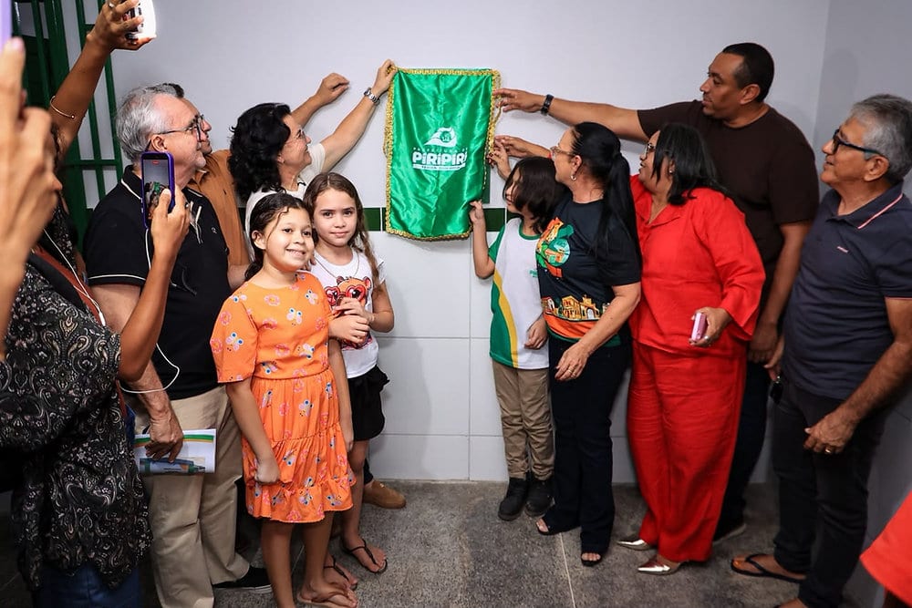 Piripiri entrega CEM Adauto Coelho de Resende reconstruído e climatizado