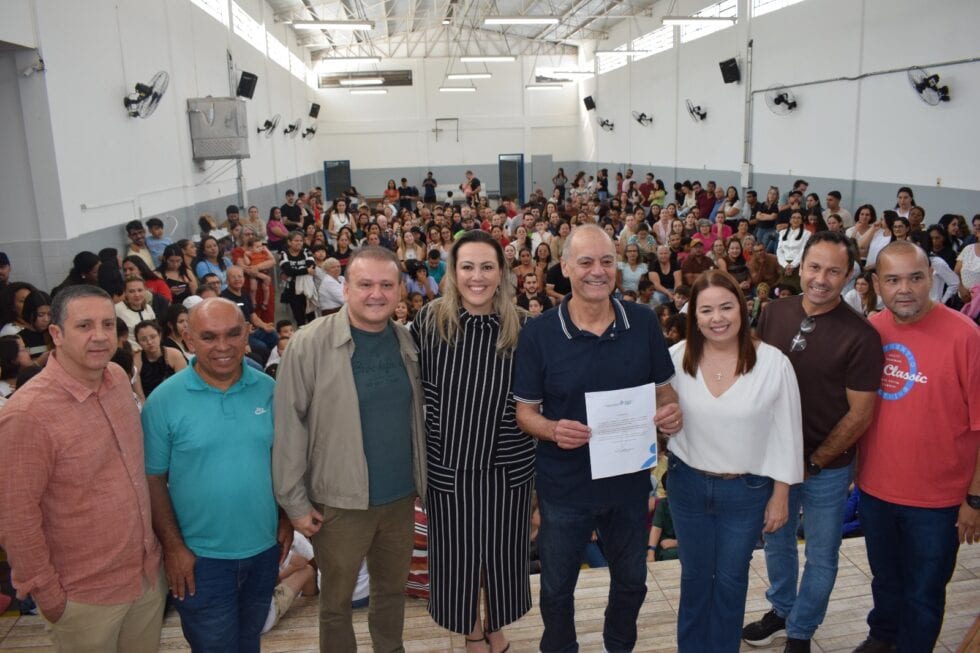 Prefeito entrega Escola Professor Ditão após R$1 milhão em reforma
