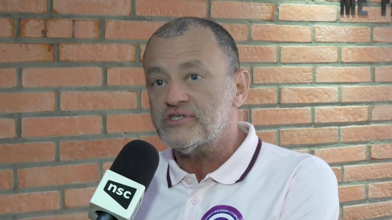 Marcus Sodré assina compromisso para manter Celesc pública em Balneário Camboriú