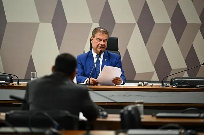 CRE diz que monitora com atenção relações entre Brasil e EUA