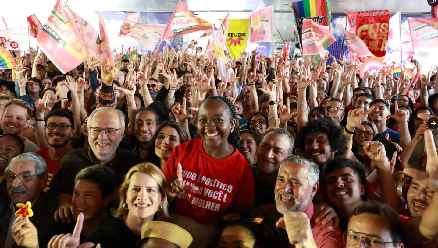 Ana Elisa, 21, reúne juventude e lideranças em Porto Alegre