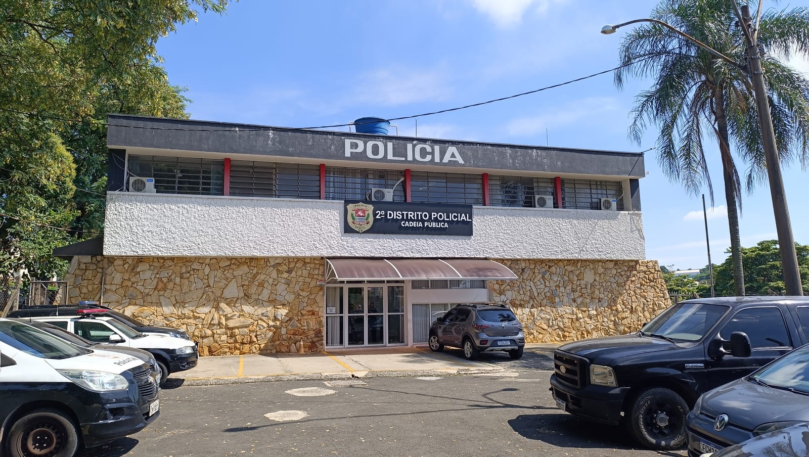Dois suspeitos morrem baleados após abordagem policial em Campinas