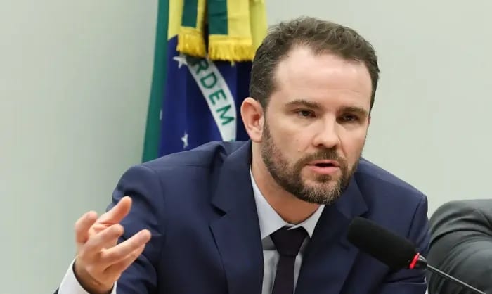 Durigan defende abertura do comércio e pede segurança para investidores