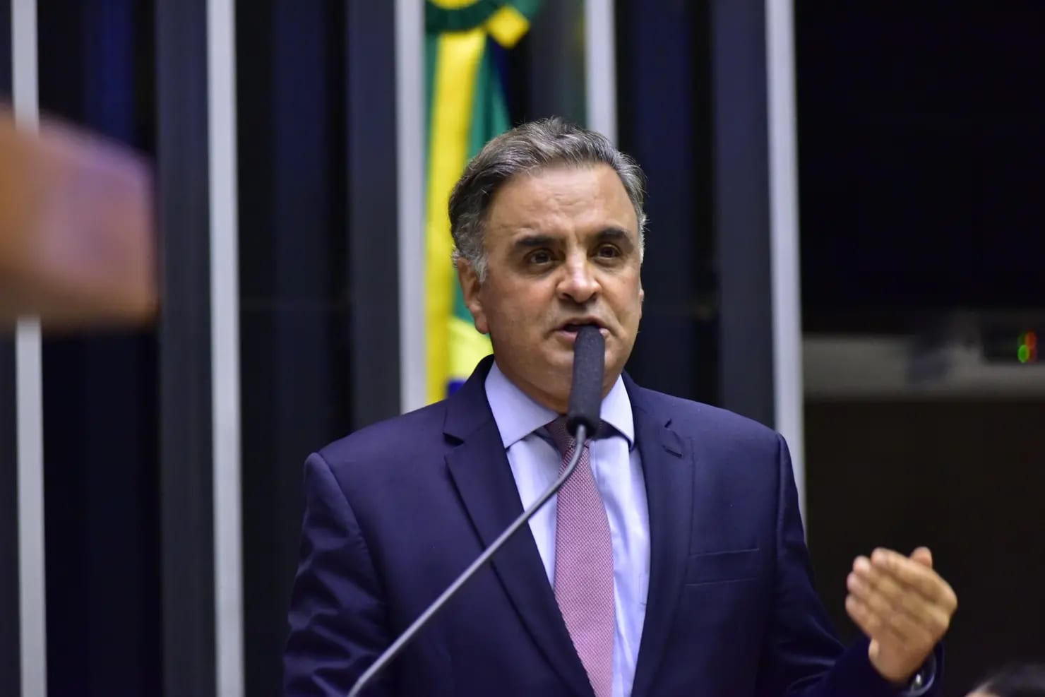 Pesos-pesados desistem: Aécio, Ratinho Jr., Leite e Pedro Sales fora de 2026