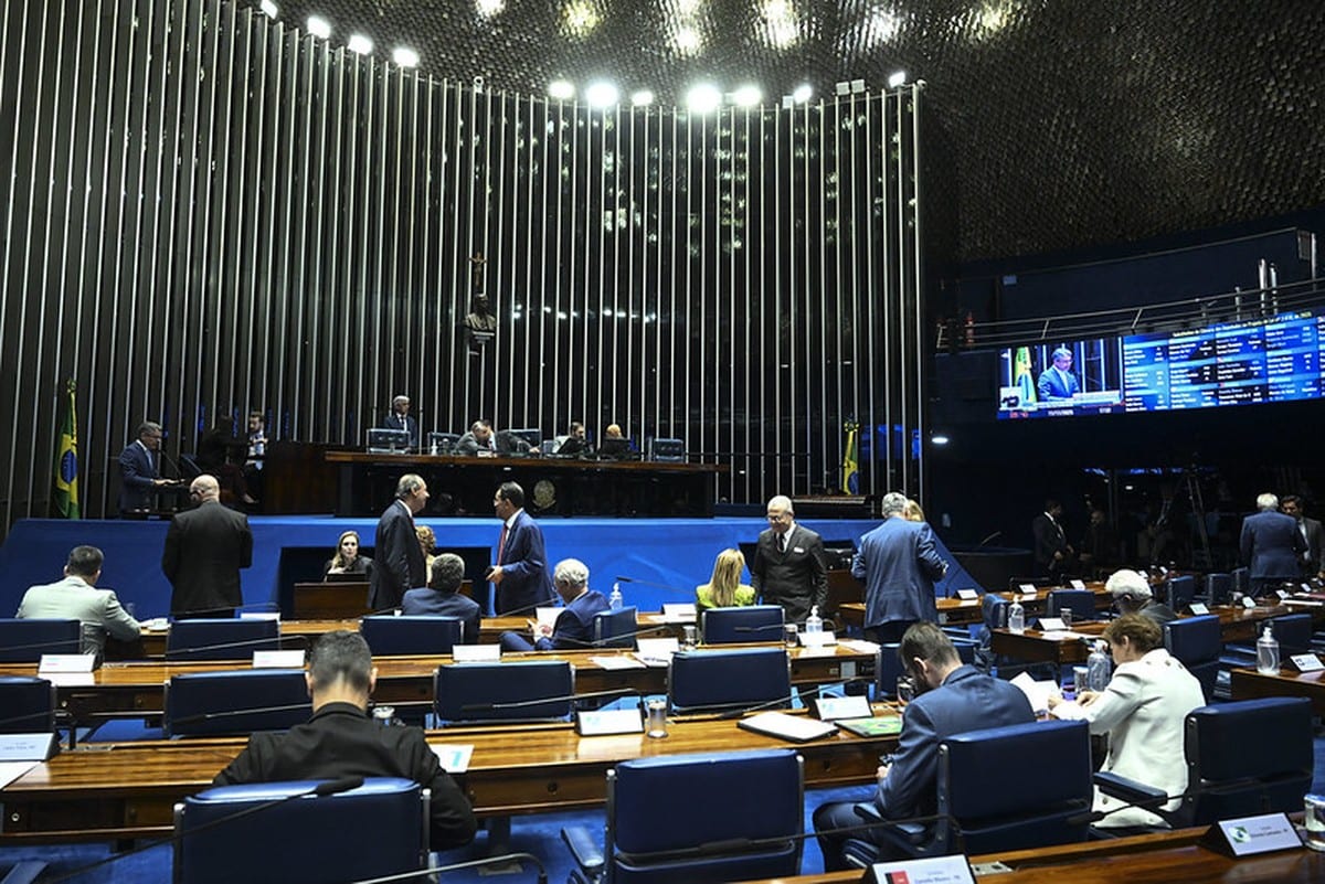 PGR se manifesta contra divulgação de registros de visitas de Vorcaro e Viviane Barci ao Senado