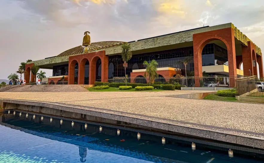 Tocantins restringe novas despesas e revisa contratos até dezembro