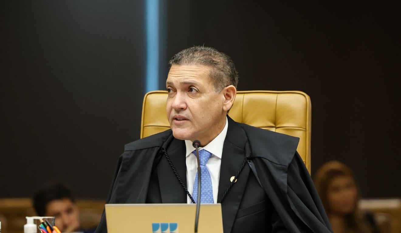 Nunes Marques quer usar liminar para libertar Jair Bolsonaro por trama golpista