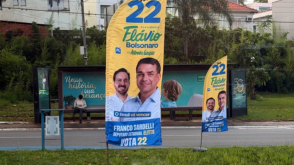 Franco Sardelli mantém campanha de Flávio nas ruas enquanto outros candidatos desaparecem
