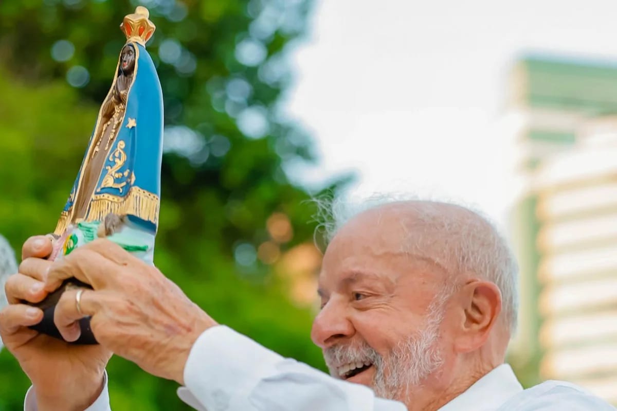 Lula diz que Nossa Senhora Aparecida é ofendida por religiosos que não respeitam outras crenças