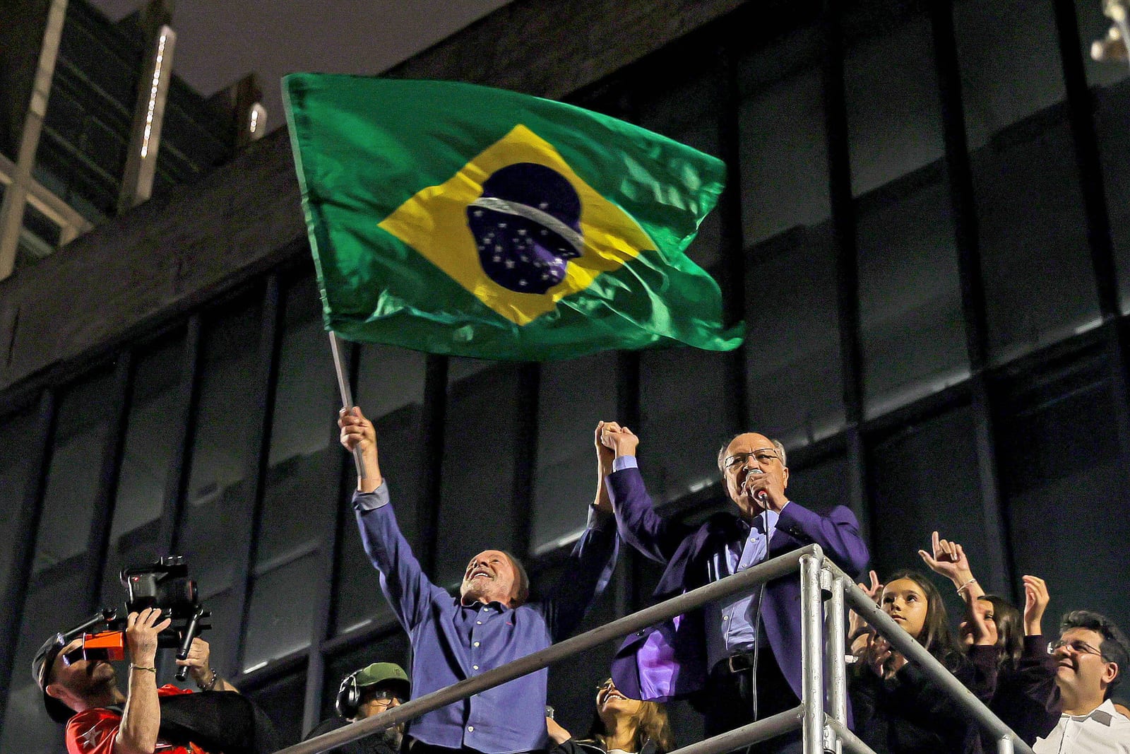 Lula toma posse para quarto mandato em 5 de janeiro de 2027; entenda mudança