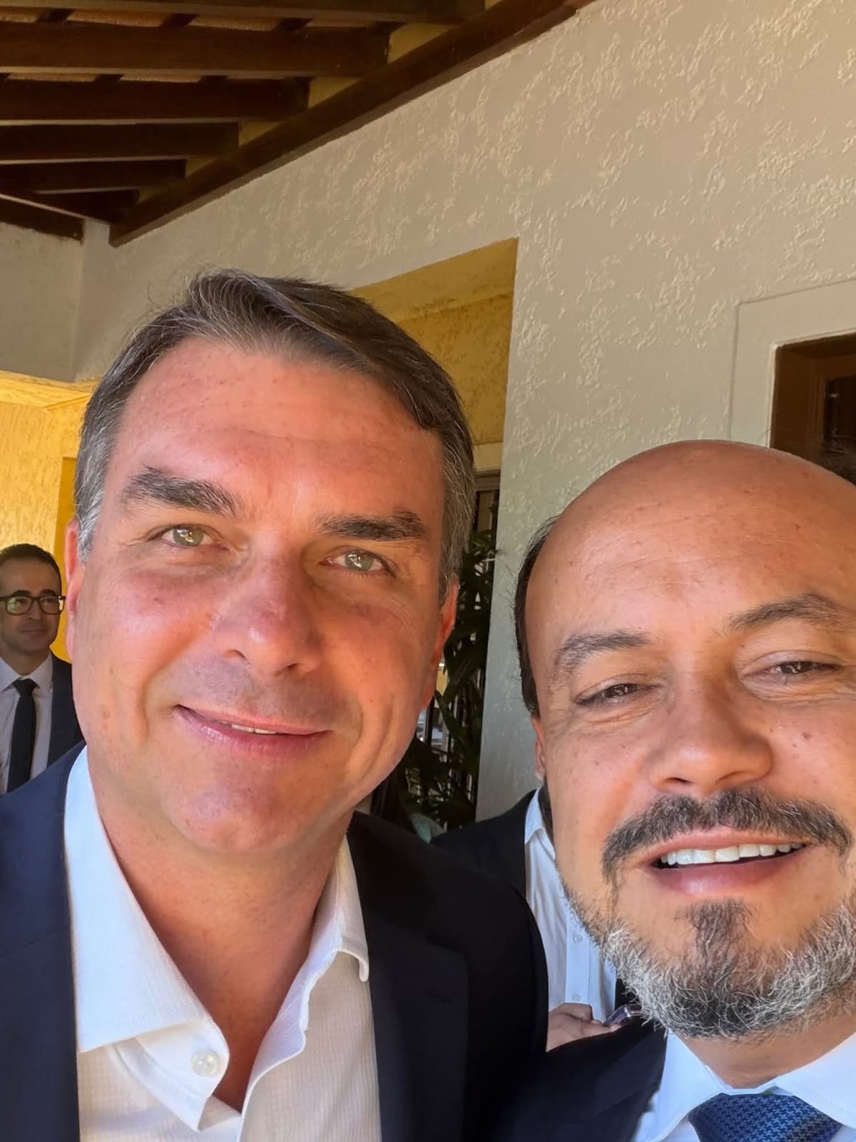 Sandoval Cardoso participa de reunião com Flávio Bolsonaro em Brasília