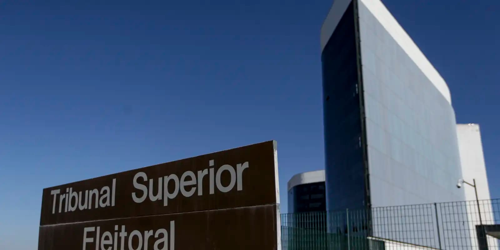 TSE rejeita ação para derrubar imagem de Bolsonaro feita por IA