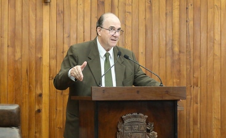Mesmo com proibição federal, Marília pode ter lei própria contra propaganda de bets