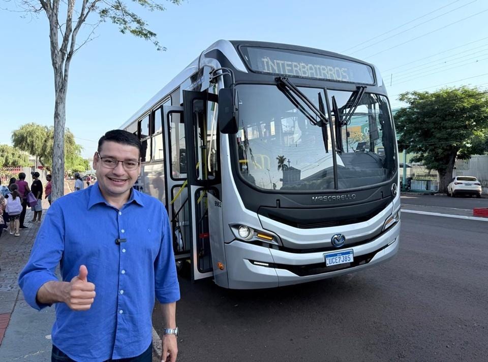 Engenheiro Beltrão recebe três ônibus com investimento de R$ 2,3 milhões