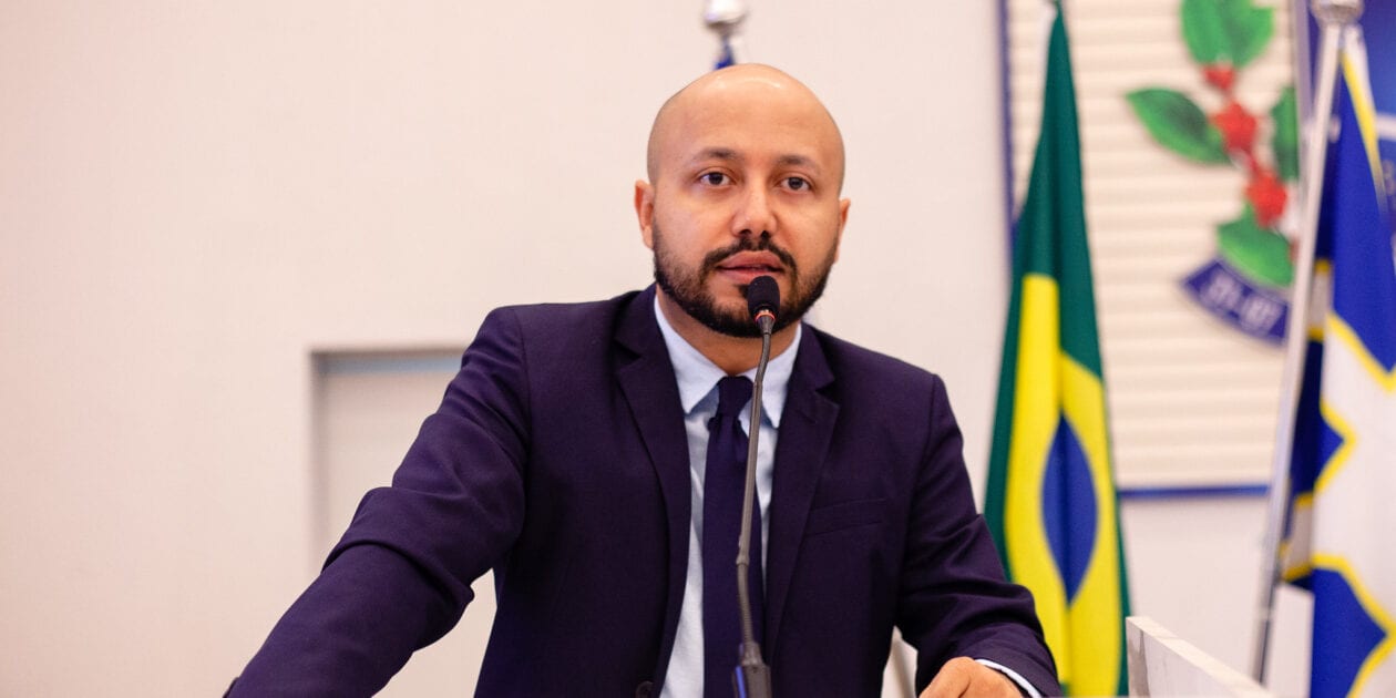 Vereador Professor Marcos pede concurso para saúde, educação e administração
