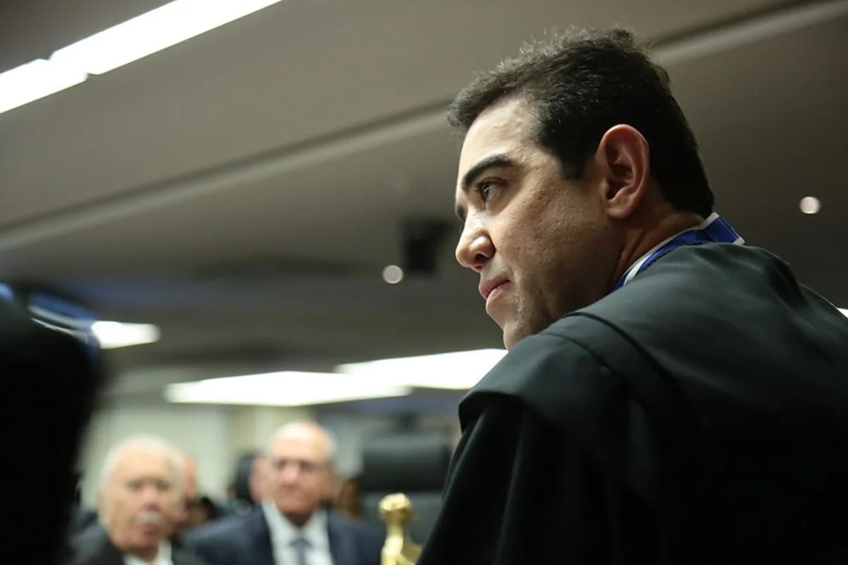 Bruno Dantas confirma saída do TCU e abre espaço na Corte para Pacheco