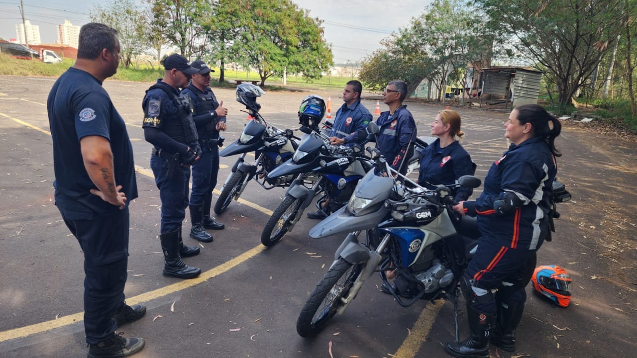 Limeira treina equipe para implantar motolâncias do Samu