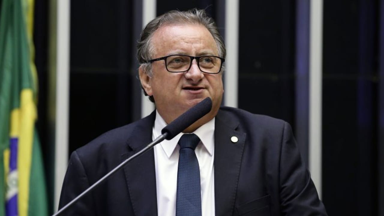 Miguel Lombardi está entre 12 deputados sem faltas desde 2023