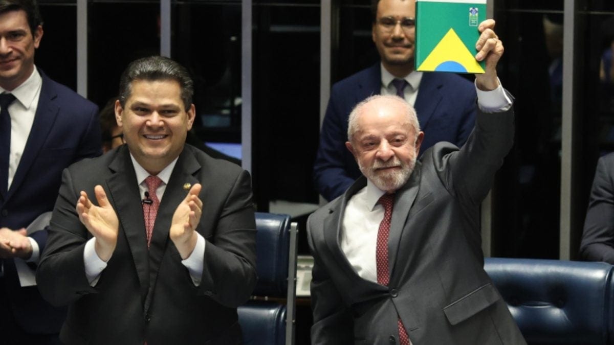 "Deus está olhando", diz Lula sobre a democracia no Congresso