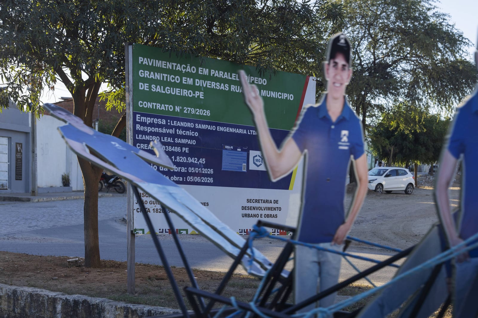 Vereador de Salvador foi à Baía de Todos-os-Santos de roupa de mergulho para fiscalizar ponte