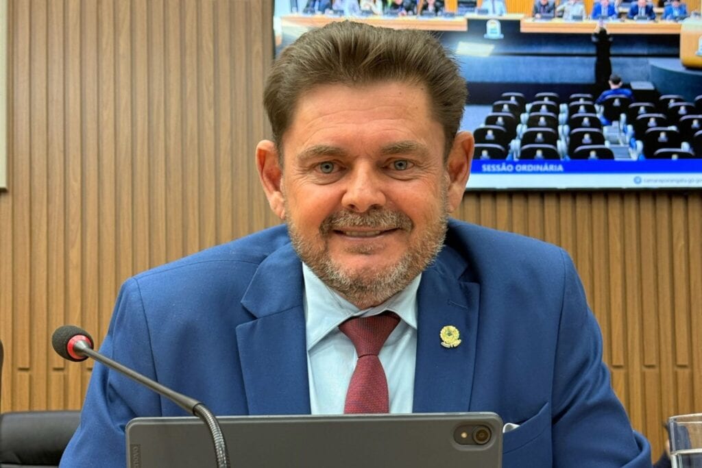 Vereador pede retroescavadeira para criar represas em assentamentos de Porangatu