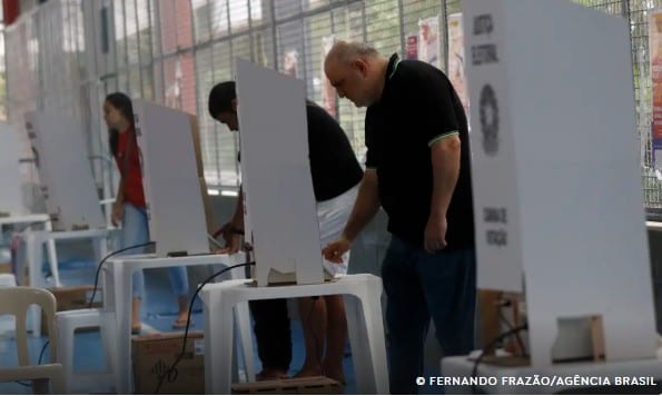 Eleições 2026: saiba o que pode e o que é proibido na hora de votar