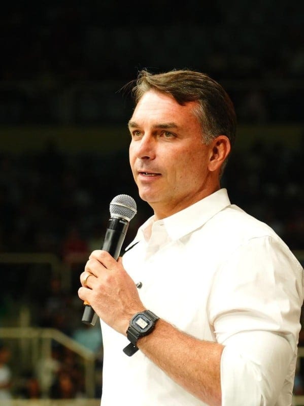 Flávio Bolsonaro fará campanha em Porto Alegre e Região Metropolitana nesta quarta-feira (14)