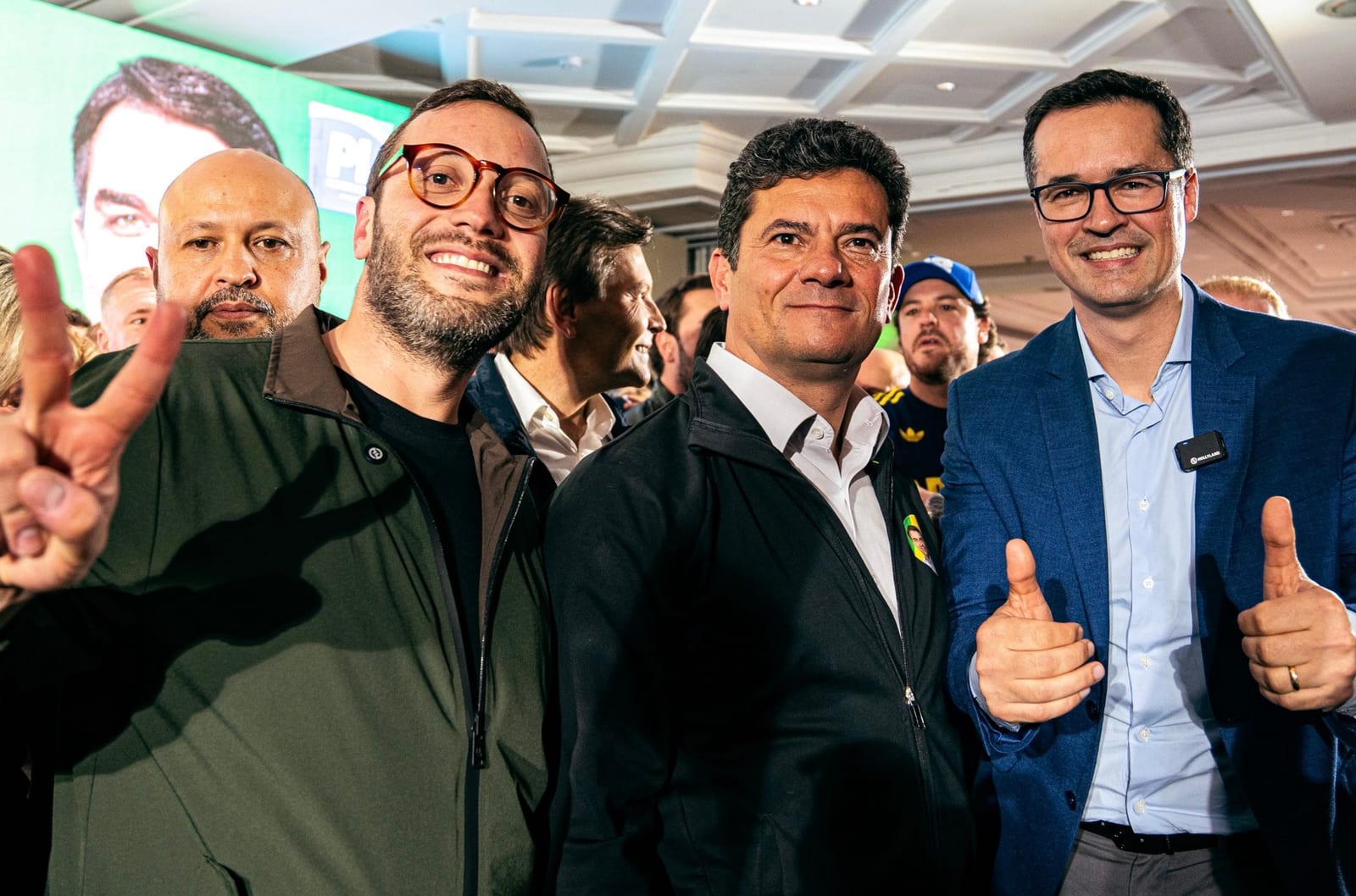 FILIPE BARROS CELEBRA MAIOR BANCADA DA HISTÓRIA DO PL NO PARANÁ E PROMETE A FLÁVIO BOLSONARO A MAIOR VOTAÇÃO DO PAÍS