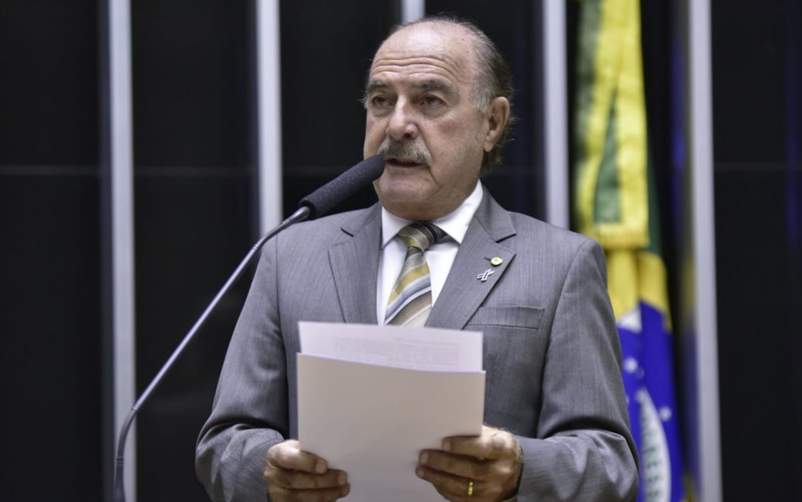 Número de Dr. Zacharias Calil (MDB) para o Senado em Goiás é 155