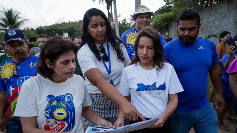 Raquel Lyra vistoria dragagem do Rio Morno; obra está 70% concluída