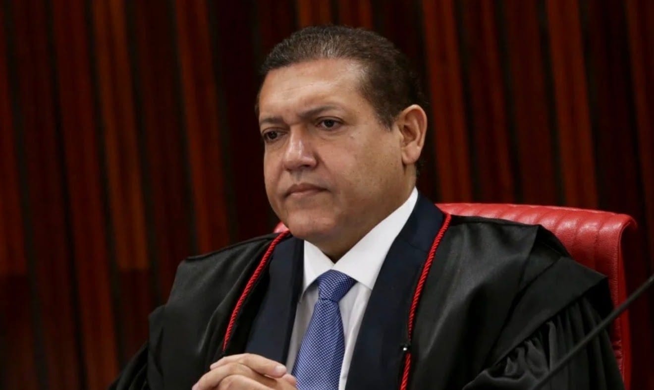 NUNES MARQUES LIMITA PRORROGAÇÃO DA VOTAÇÃO ÀS SEÇÕES ELEITORAIS AINDA ABERTAS