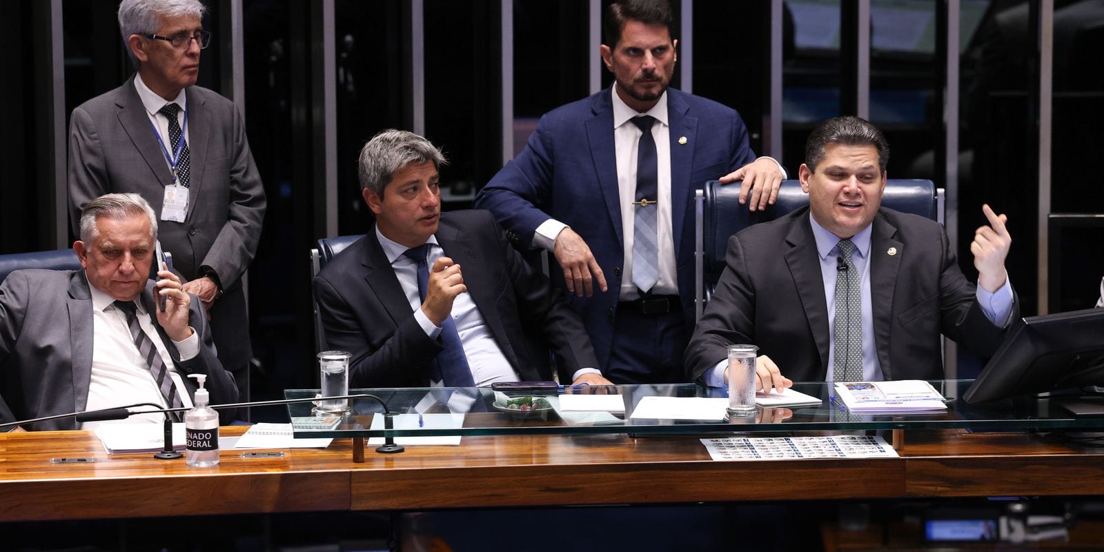 Adiada Votação da PEC da Segurança Pública no Senado